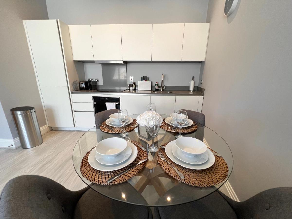 Urban Living'S - Windsor Castle Luxury Apartments Ngoại thất bức ảnh