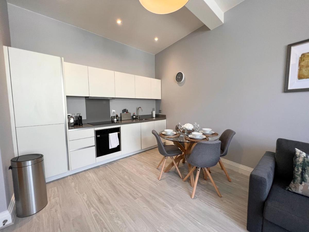 Urban Living'S - Windsor Castle Luxury Apartments Ngoại thất bức ảnh