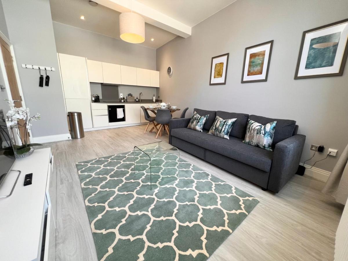 Urban Living'S - Windsor Castle Luxury Apartments Ngoại thất bức ảnh