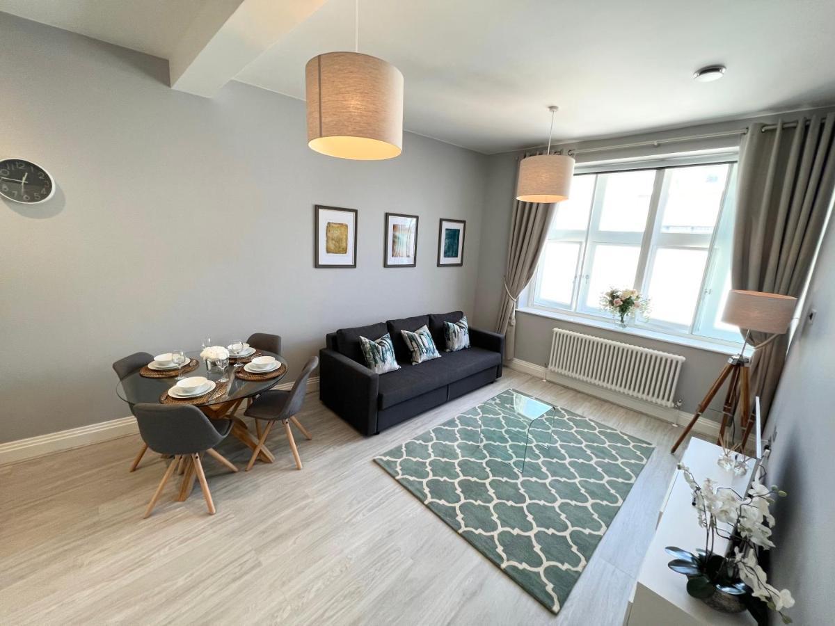 Urban Living'S - Windsor Castle Luxury Apartments Ngoại thất bức ảnh