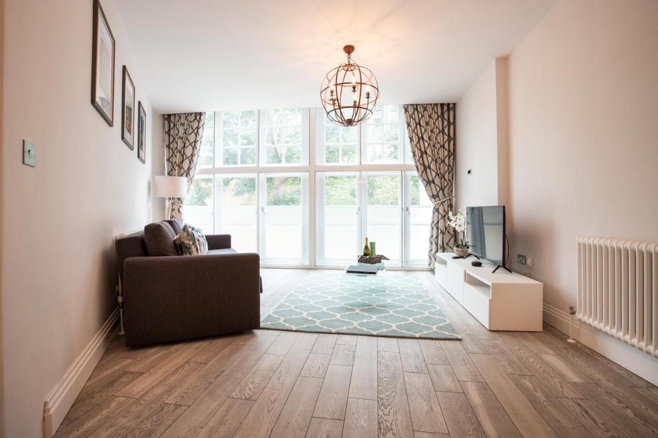 Urban Living'S - Windsor Castle Luxury Apartments Ngoại thất bức ảnh