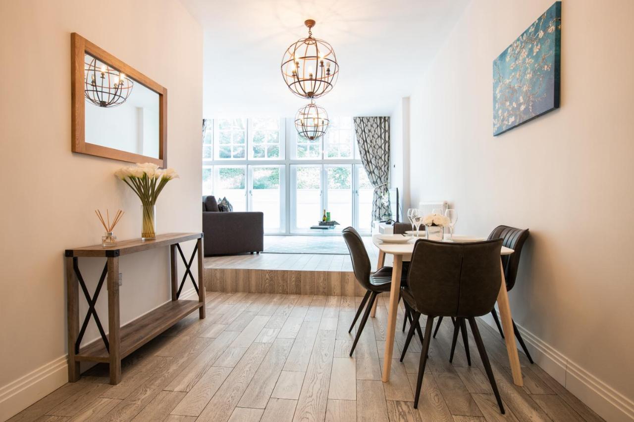 Urban Living'S - Windsor Castle Luxury Apartments Ngoại thất bức ảnh