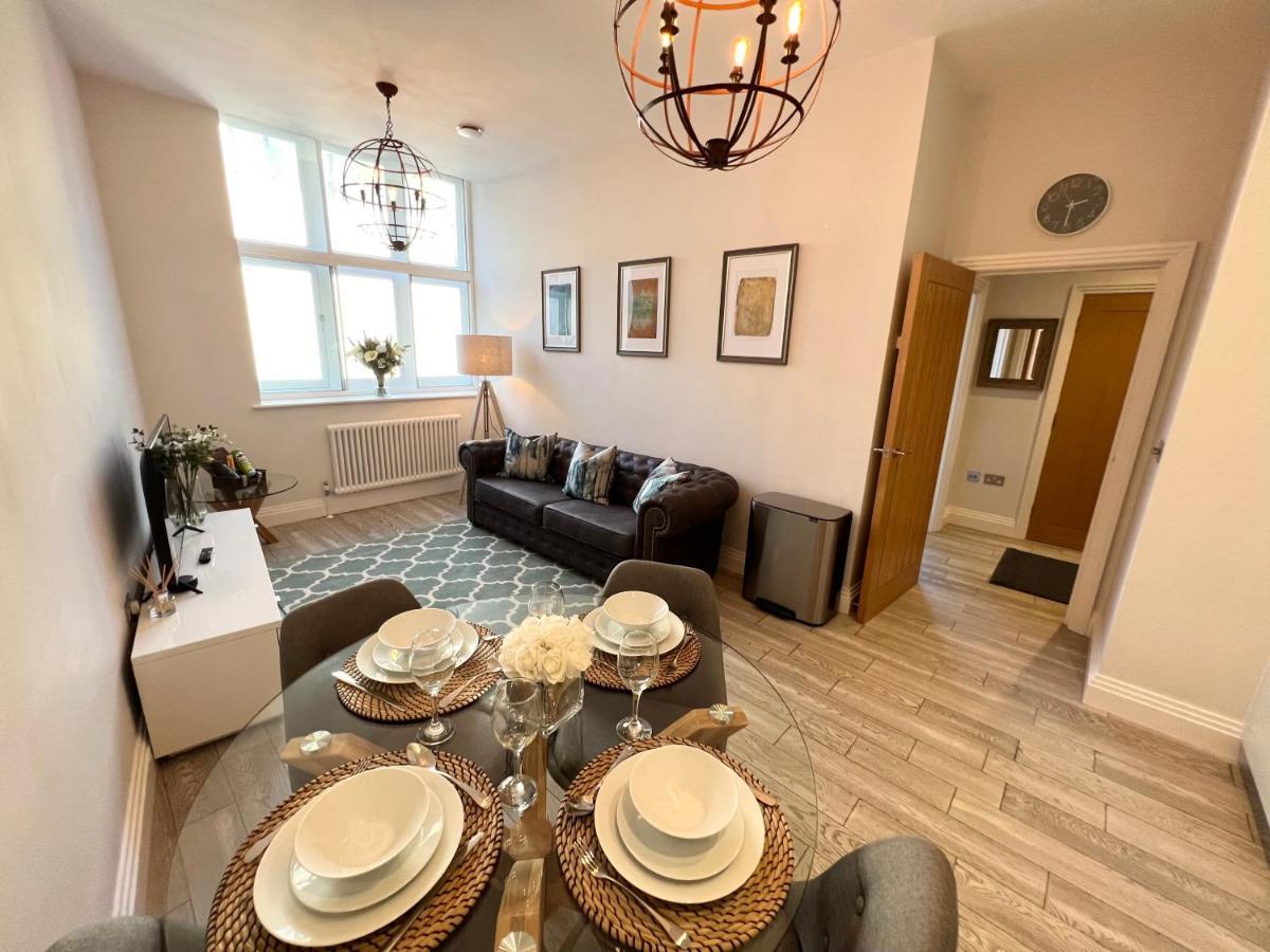 Urban Living'S - Windsor Castle Luxury Apartments Ngoại thất bức ảnh