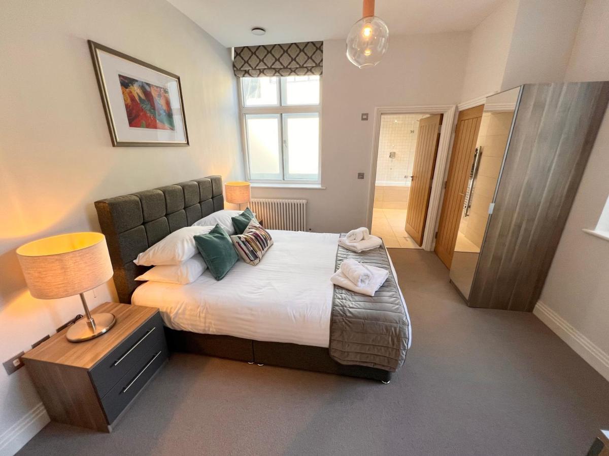 Urban Living'S - Windsor Castle Luxury Apartments Ngoại thất bức ảnh