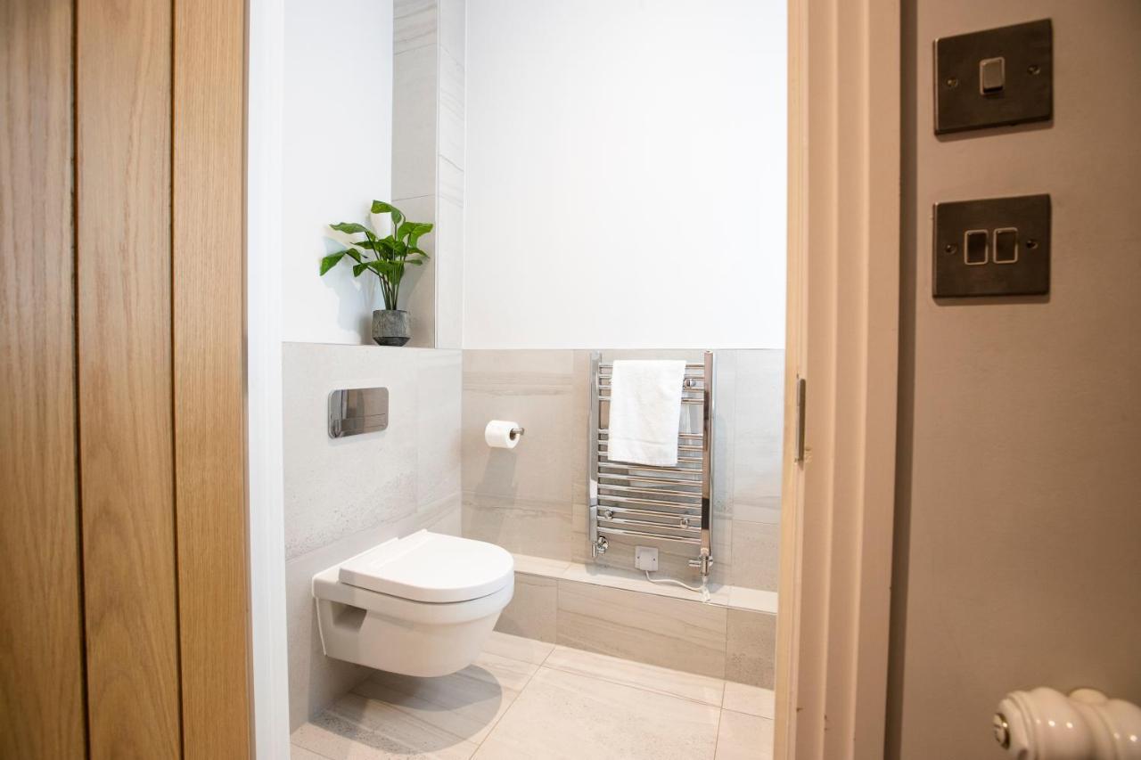 Urban Living'S - Windsor Castle Luxury Apartments Ngoại thất bức ảnh